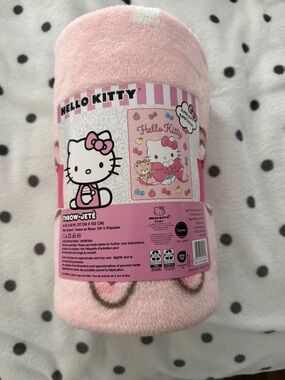 Hello Kitty Pink Plush Blanket with Character Print